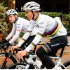 Heren Fietskleding Team UAE 2024 Pissei Shirt met Lange Mouwen - Wereldkampioen